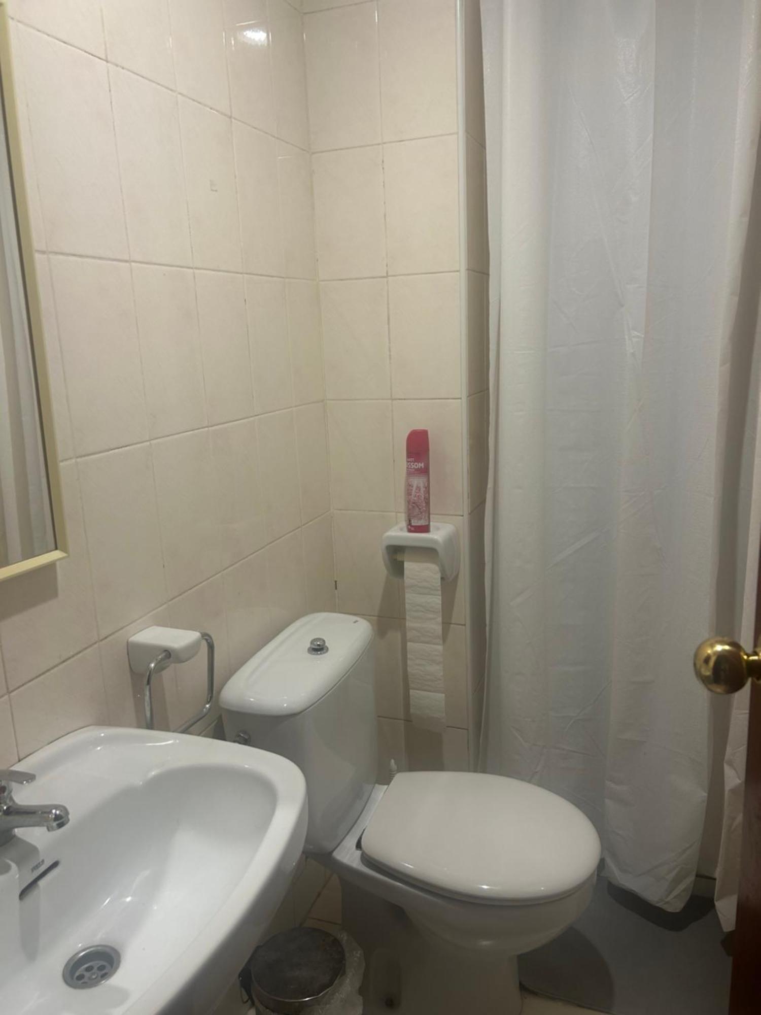 菲格拉斯Habitacion Doble En Figueres公寓 外观 照片